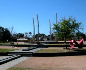 Sculpture Garden Campbelltown - Maitland Accommodation 2