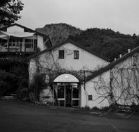 Amphora Wine Group - Maitland Accommodation