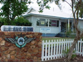 Charleville - Royal Flying Doctor Service Visitor Centre - Maitland Accommodation 3