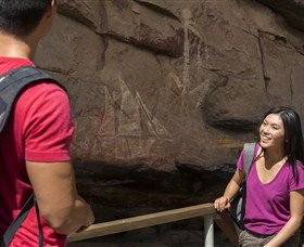 Nanguluwur Rock Art Site And Walk - Maitland Accommodation 2