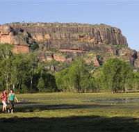 Sandstone and River Bushwalk - Maitland Accommodation