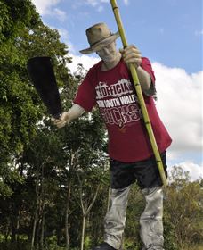 Cane Cutter Memorial - Maitland Accommodation 2