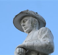 Sarina War Memorial - Maitland Accommodation