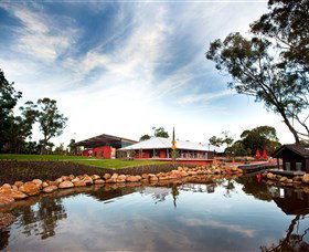 Savannah Visitor Plaza, Taronga Western Plains Zoo Dubbo - Maitland Accommodation 2