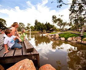 Savannah Visitor Plaza, Taronga Western Plains Zoo Dubbo - Maitland Accommodation 7