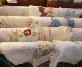 Mountain Blue Vintage Linen - Maitland Accommodation 3