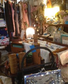 Mountain Blue Vintage Linen - Maitland Accommodation 6