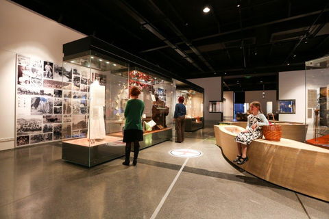 Albury Library Museum - Maitland Accommodation 8