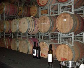 Tertini Wines - Maitland Accommodation 1