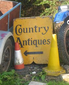 Dirty Janes Emporium - Maitland Accommodation 2