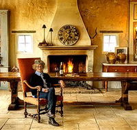 Sally Beresford Antiques/French Farmhouse Tables - Maitland Accommodation