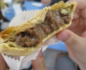 Robertson Pie Shop - Maitland Accommodation 2