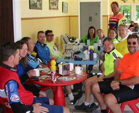 Robertson Pie Shop - Maitland Accommodation 3