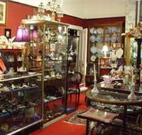 Nerilee Antiques - Maitland Accommodation