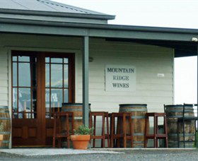 Mountain Ridge Wines - Maitland Accommodation 0