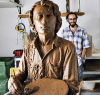 Damien Lucas Sculpture and Design - Maitland Accommodation