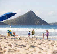 Fingal Bay Beach - Maitland Accommodation