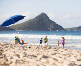 Fingal Bay Beach - Maitland Accommodation 0