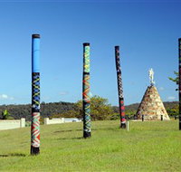 Maclean Tartan Power Poles - Maitland Accommodation