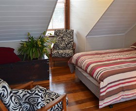 Kingstudio Gallery - Maitland Accommodation 3