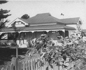 Crawford House - Maitland Accommodation 2