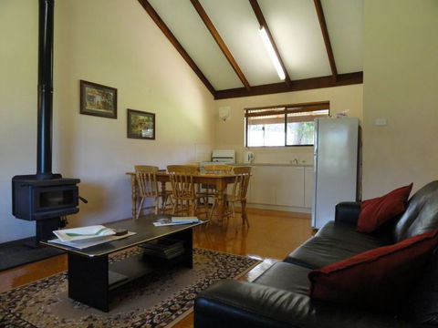 Tinglewood Cabins - Maitland Accommodation 1