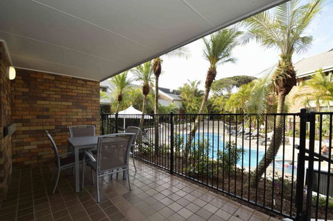 Glen Eden Beach Resort - Maitland Accommodation 1