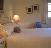 Trafalgar Bed and Breakfast and Annie's cottage - Maitland Accommodation
