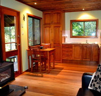 Waterfall Hideout-Rainforest Cabin for Couples - Maitland Accommodation
