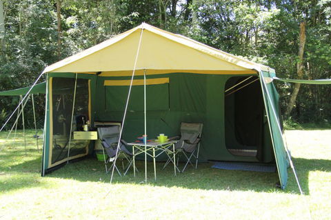 Kendall Kampers - Maitland Accommodation 0