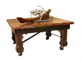 David Suters Timbercraftsman - Maitland Accommodation 1