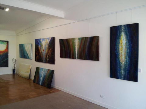 Greg Stevenson Art - Maitland Accommodation 1