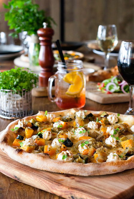 Casa Ristorante Italiano - Maitland Accommodation 4