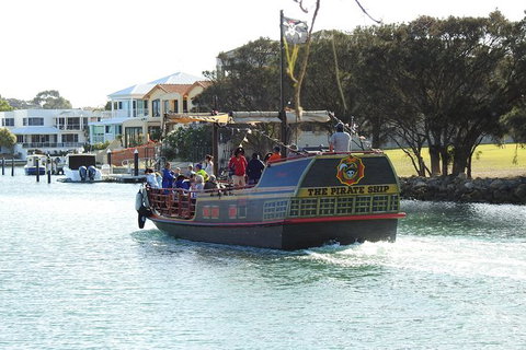 Pirate Ship Lunch Cruise (1.5hr) - Maitland Accommodation 0