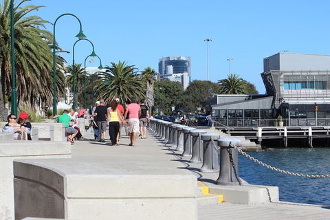 Melbourne Airport To Melbourne CBD/City (1 Way) - Maitland Accommodation 16