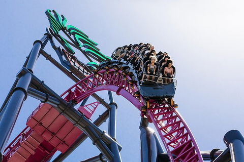 Gold Coast Theme Park Pass: Warner Bros. Movie World, Sea World And Wet'n'Wild - Maitland Accommodation 0