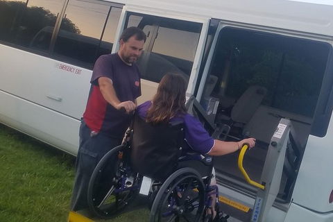 Brisbane Airport Arrival Shared Shuttle Service With Wheelchair Access - Maitland Accommodation 1