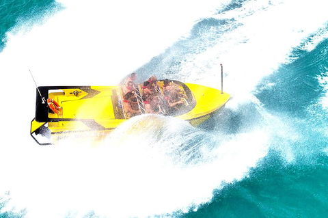 Airlie Beach Jet Boat Thrill Ride - Maitland Accommodation 9