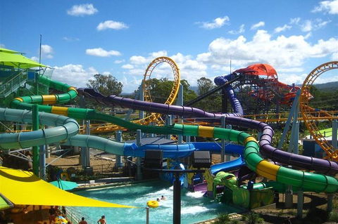 Gold Coast Theme Parks - Maitland Accommodation 1
