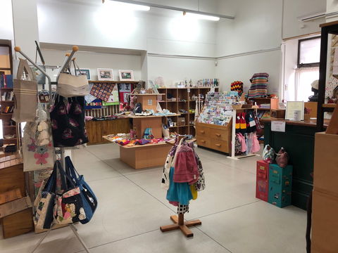 Copper Country Keepsakes - Maitland Accommodation 0