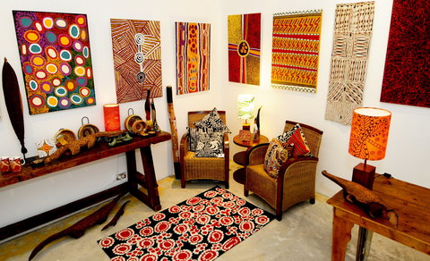 Bouddi Gallery - Contemporary Aboriginal Lifestyle Art - Maitland Accommodation 2