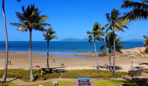 Bowen's Rose Bay - Maitland Accommodation 2