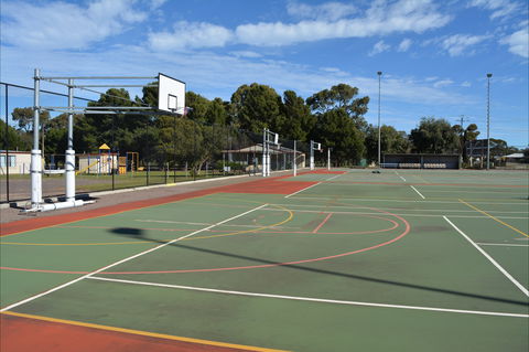 Cleve Sporting Facilities - Maitland Accommodation 0