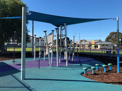 Lucindale - Maitland Accommodation 0