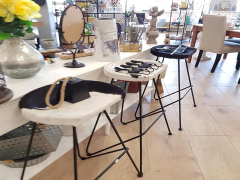 TSG Giftware Young - Maitland Accommodation 2