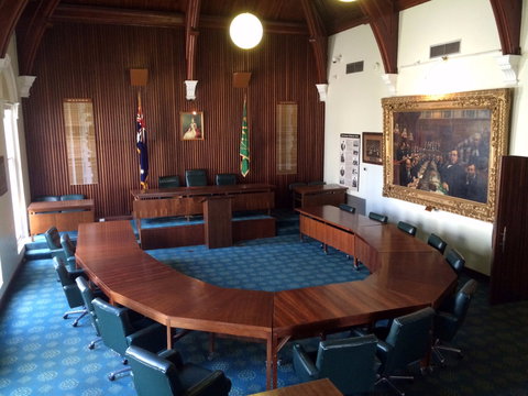 Museum Of The Riverina Historic Council Chambers Site - Maitland Accommodation 1