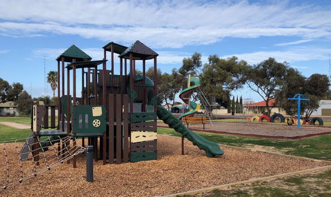 New Town Playground - Maitland Accommodation 1