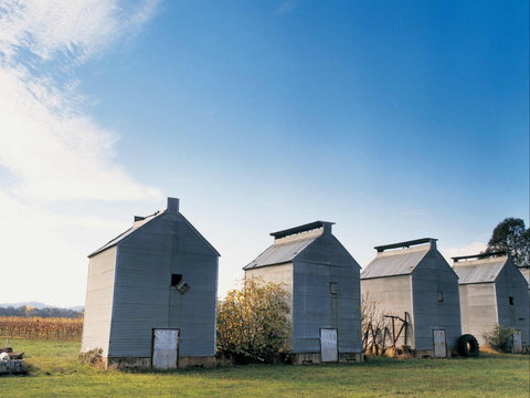 Taylors Gap To Myrtleford 10.5 Km - Maitland Accommodation 1