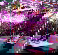 Holey Moley Carousel - Maitland Accommodation