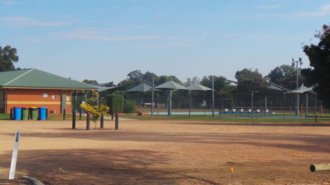 Howlong Swimming Pool - Maitland Accommodation 0